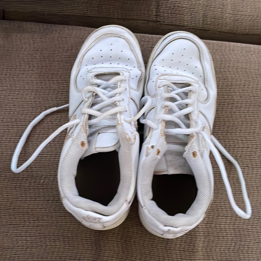 Used Nike Air Force 1